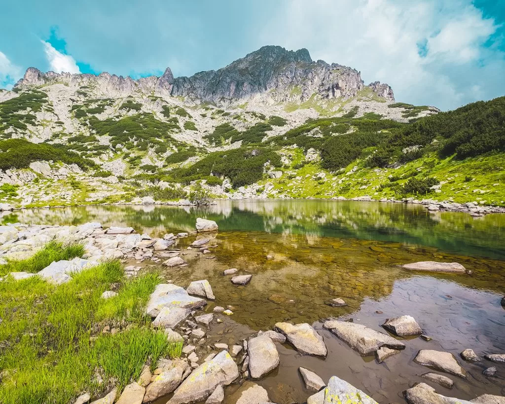Самодивски езера (Кралевдворски езера)в Пирин планина през лятото