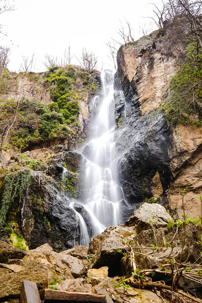 Водопад Самодивско пръскало в Родопа планина